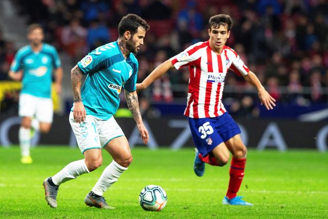 胡明轩18分广东胜首钢 罗凯文30+9宁波负同曦